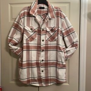 Pink/white/gray plaid shacket size Large